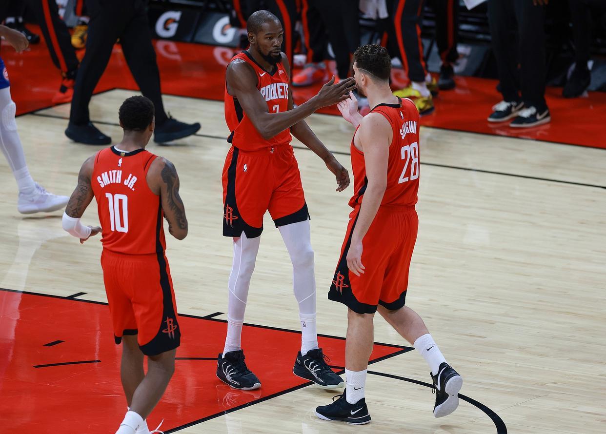 火箭谢泼德双喜临门！轰19+7+10准三双，2数据创新高，或长任首发